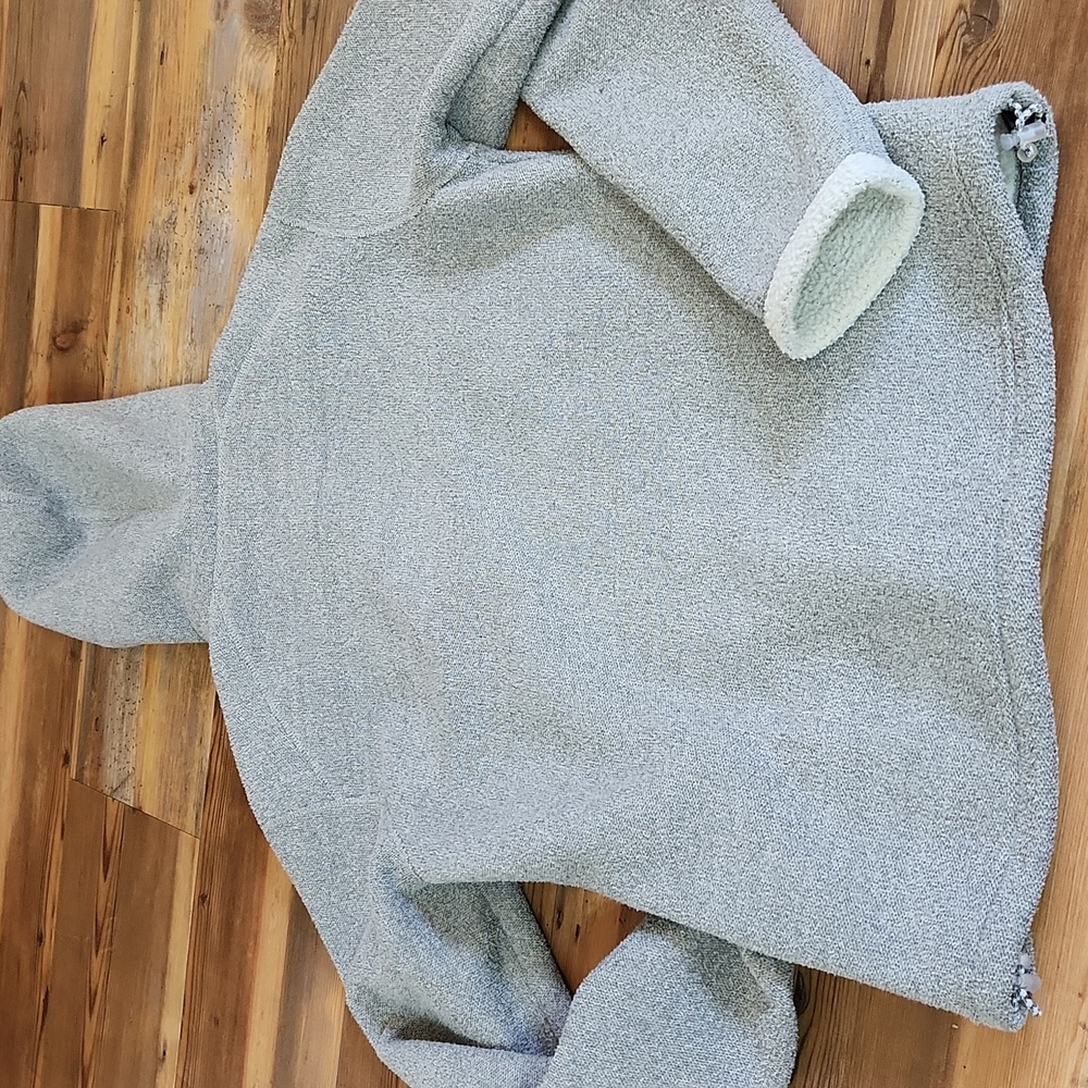 The North Face Heather Gray Teddy Jacket - Picture 6 of 9